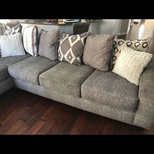 Sofa sectional
